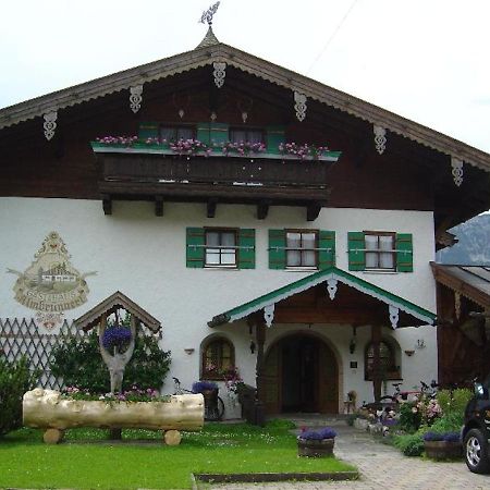 Ferienwohnungen Almbruennerl - Chiemgau Karte Инцел Екстериор снимка